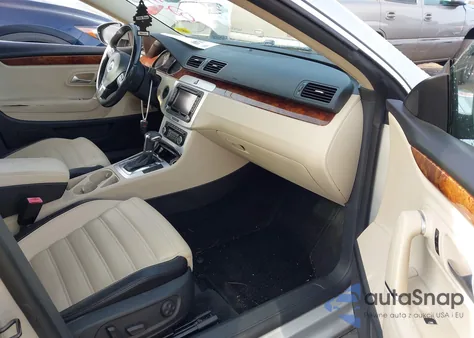 2011 Volkswagen Cc Lux Plus z USA, uszkodzony, nr VIN WVWHP7AN1BE720236